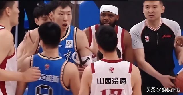 游戏规则-许利民：周琦眼睛受伤和去年类似，明天会去眼科做详细检查